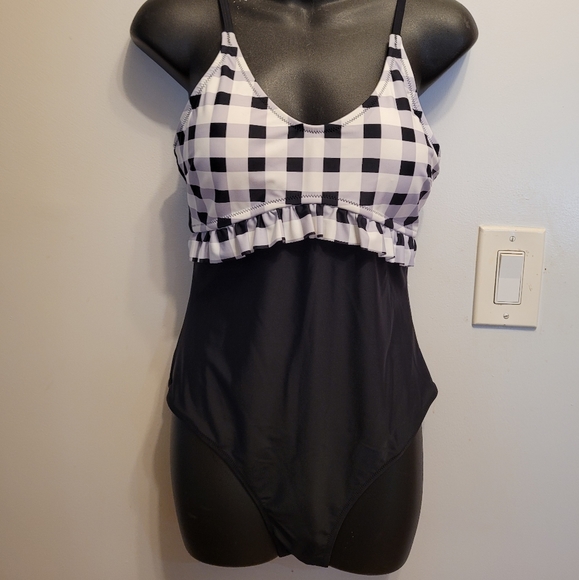 Cupshe swim bathing suit - Picture 1 of 4